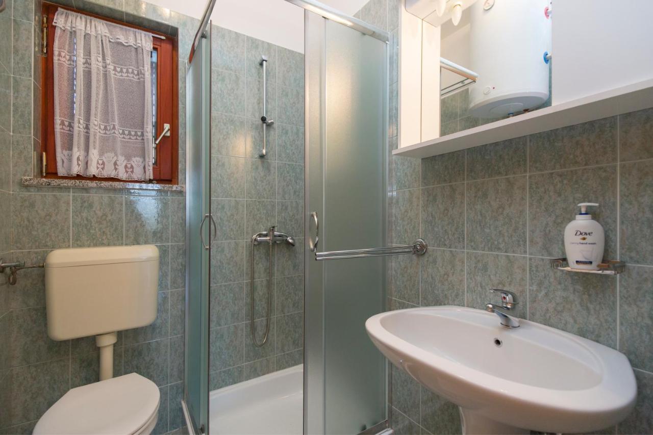 House Kontus Hotel Plomin Ngoại thất bức ảnh